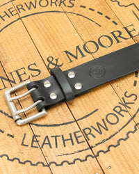 Barnes and Moore Harness Leather Heavyweight Belt - Black / Nickel | Barnes and Moore Belts | JEANSTORE