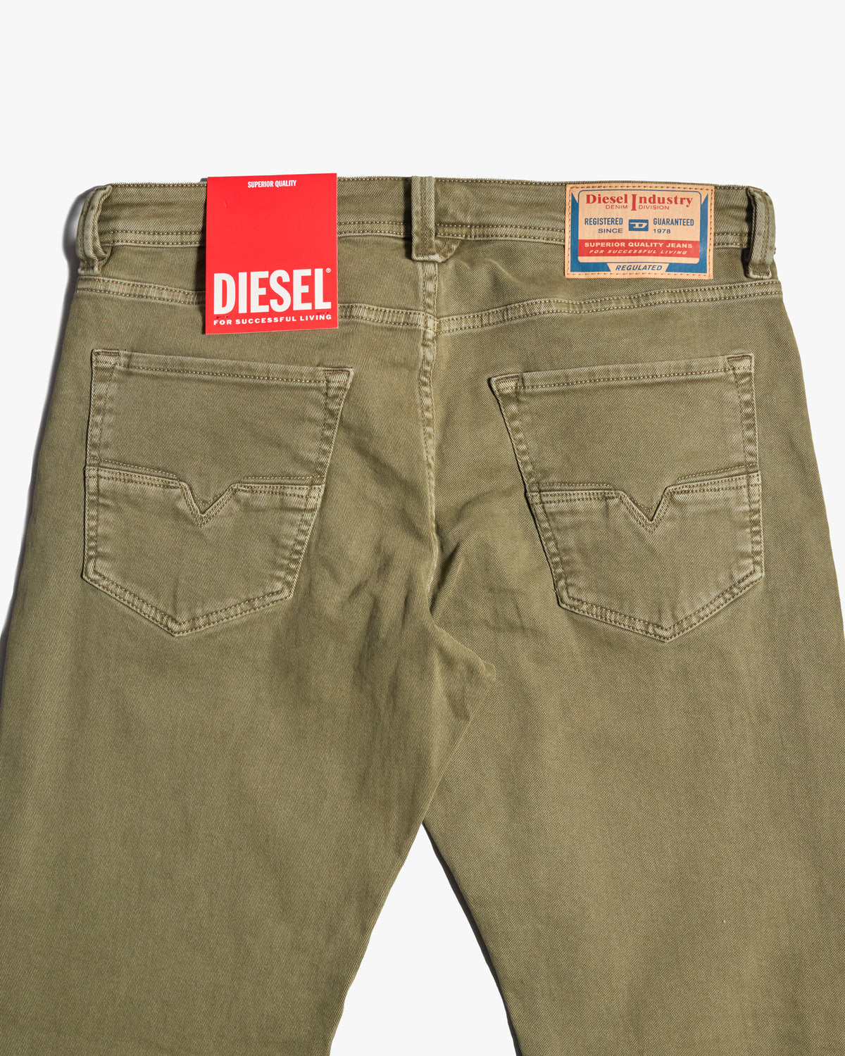 Diesel 1986 Larkee-Beex Regular Tapered Mens Jeans - 0QWTY / Green