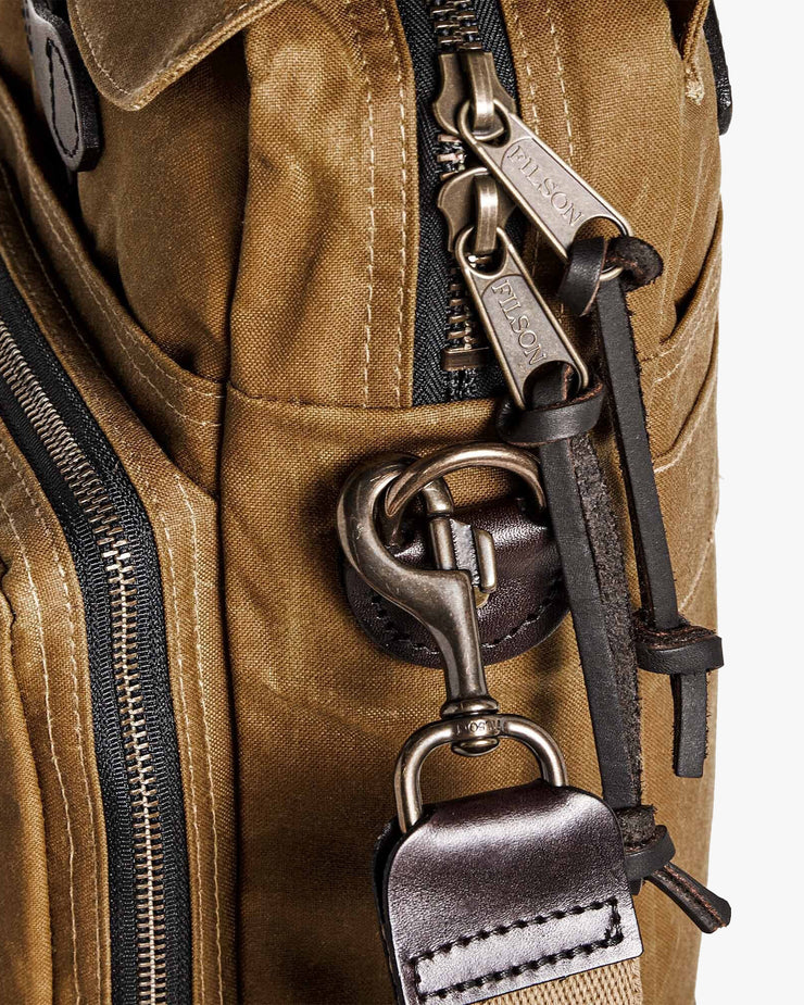 Filson 24 Hour Tin Briefcase - Dark Tan | Filson Bags | JEANSTORE