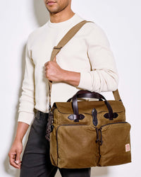 Filson 24 Hour Tin Briefcase - Dark Tan | Filson Bags | JEANSTORE