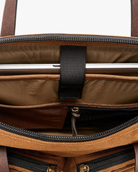 Filson Dryden Briefcase - Whiskey | Filson Bags | JEANSTORE
