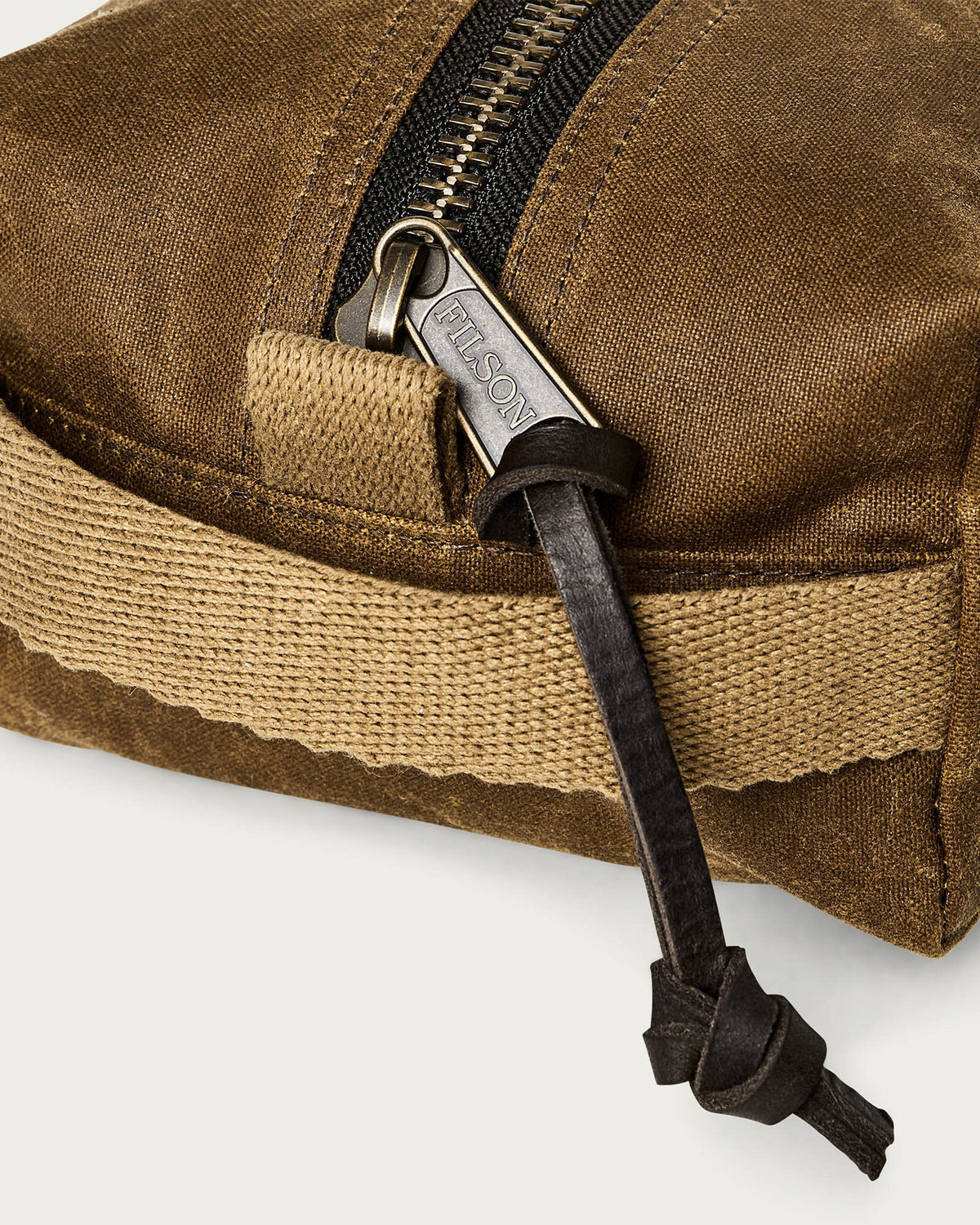 Filson Tin Cloth Travel Kit - Dark Tan