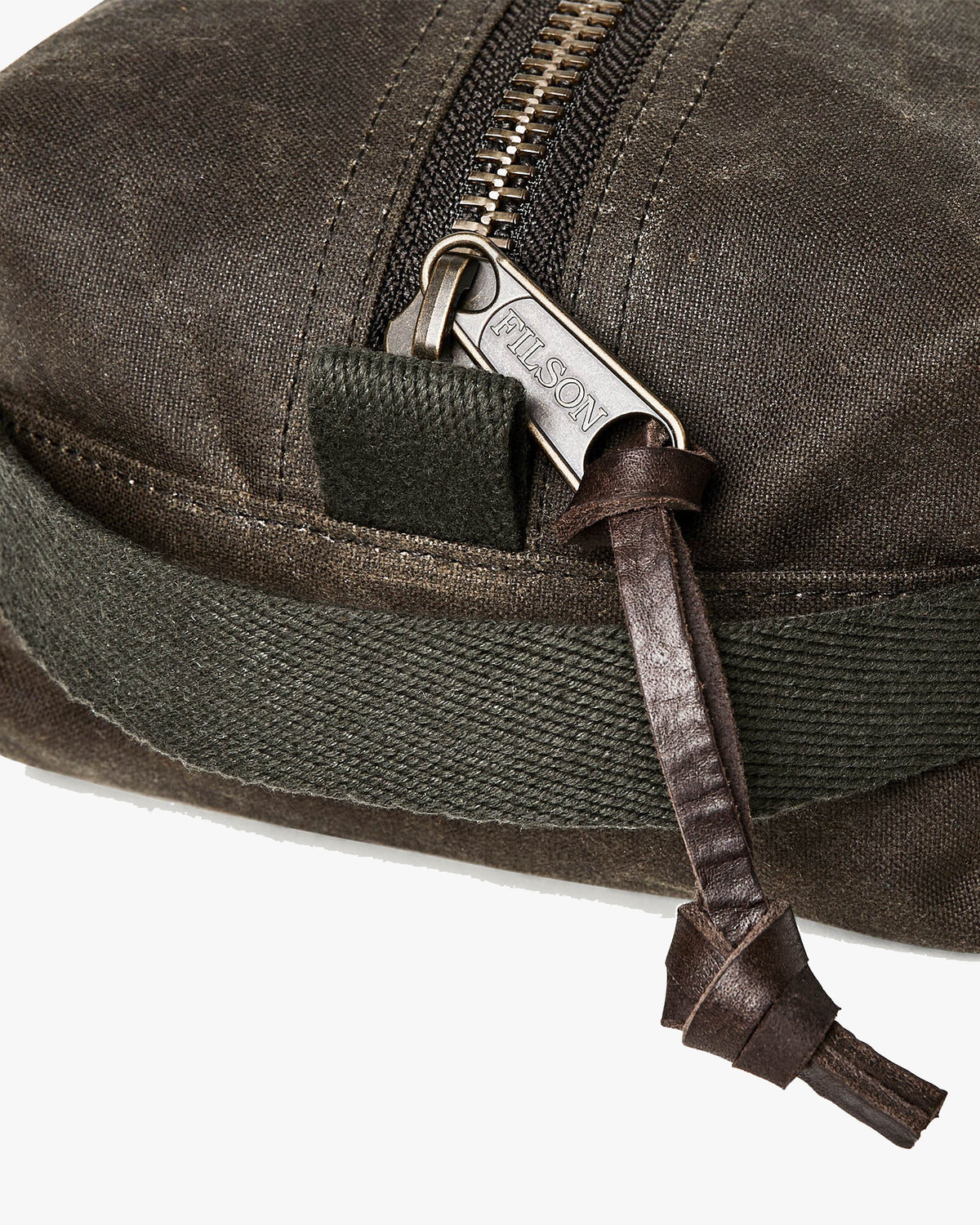 Filson Tin Cloth Travel Kit - Otter Green