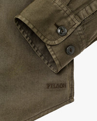 Filson 4.5oz Twill Shirt - Military Olive | Filson Shirts | JEANSTORE