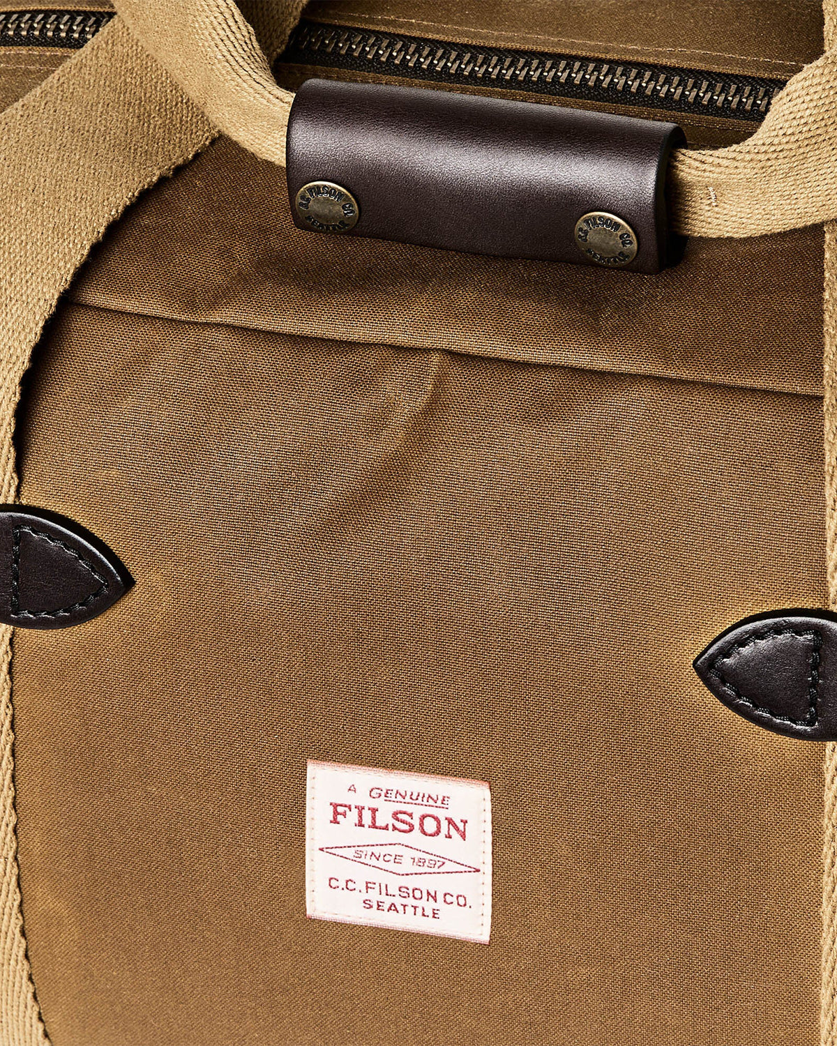 Filson Small Tin Cloth Duffle Bag - Dark Tan | Filson Bags | JEANSTORE