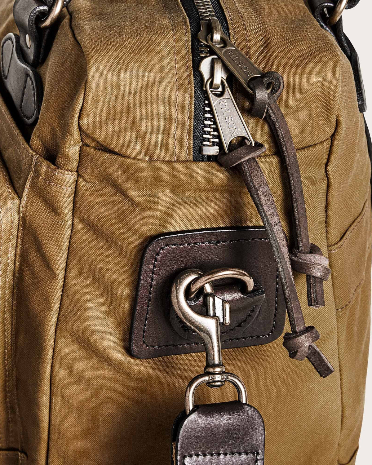 Filson 48 Hour Duffle Bag - Dark Tan | Filson Bags | JEANSTORE