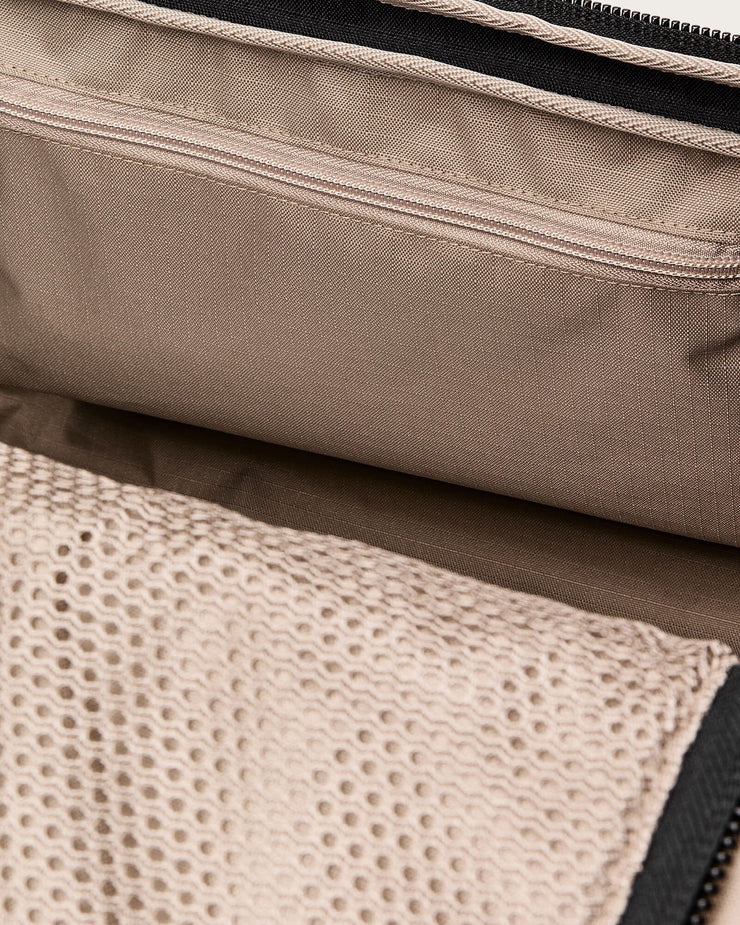 Filson All-Weather 40L Duffle Bag - Black / Covert