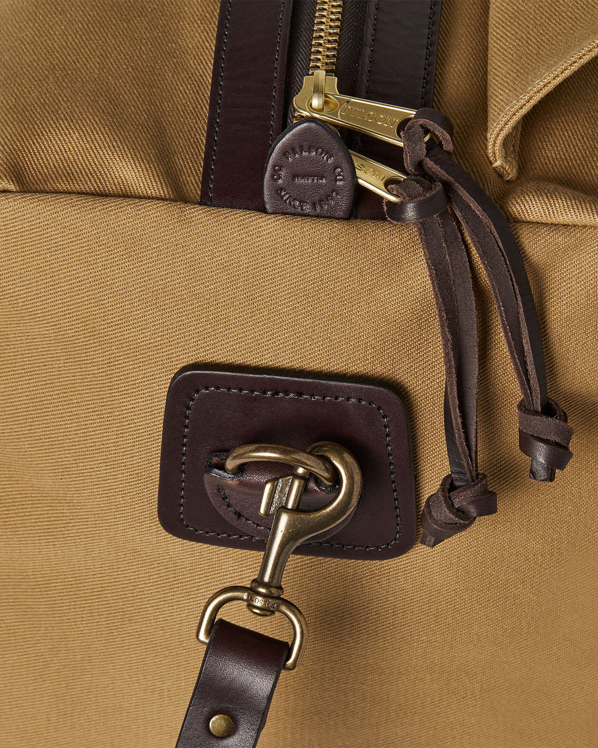 Filson Medium Rugged Twill Duffle Bag - Tan