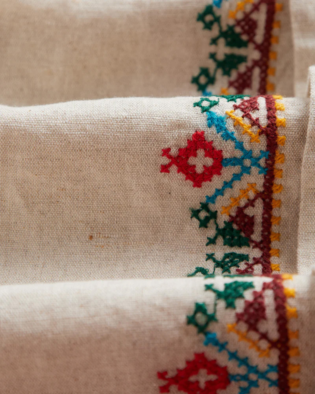 Portuguese Flannel Folclore Embroidery Shirt - Ecru