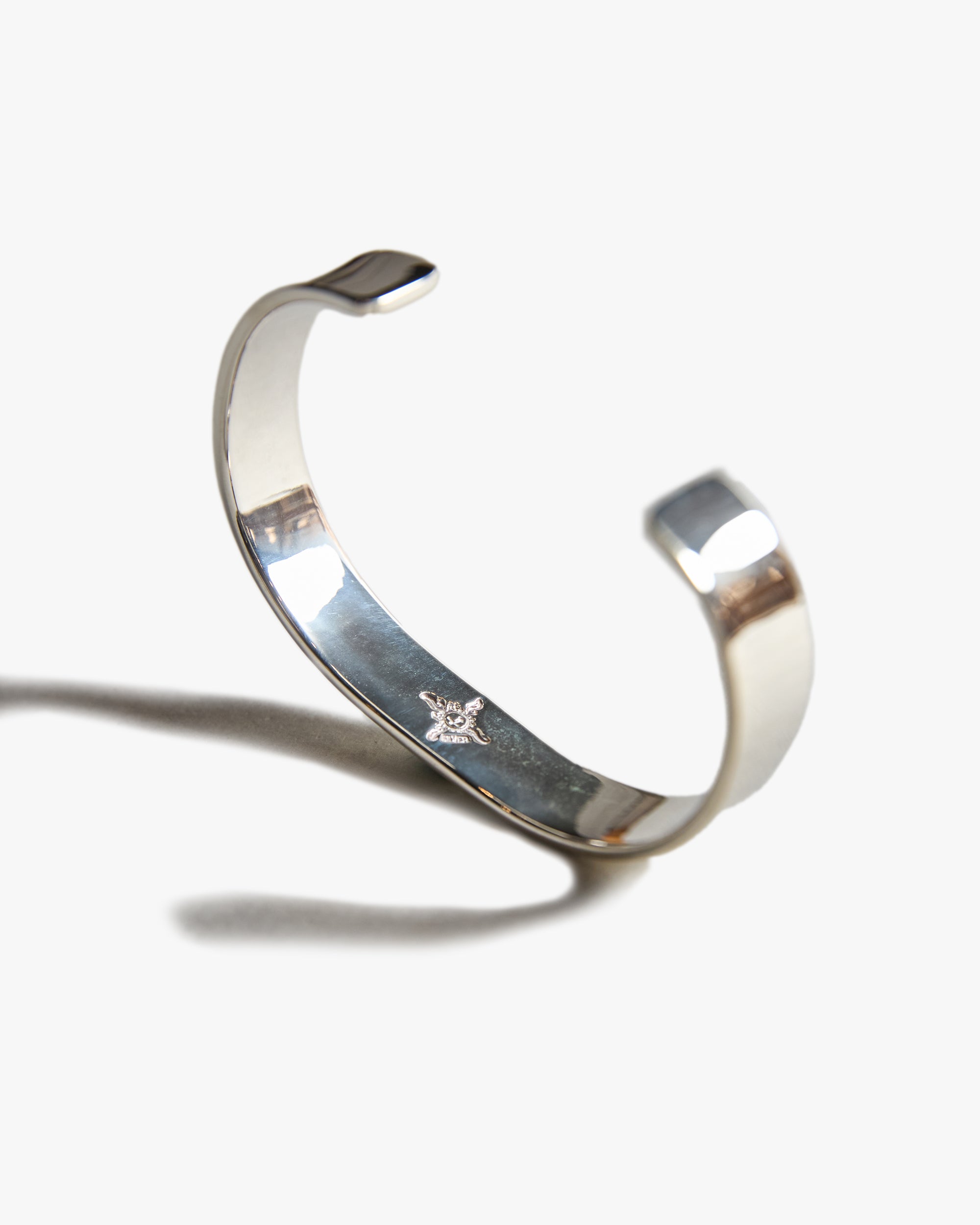 First Arrows BR-003 Silver 12mm Flat Hammered Plain Bangle w/ Turquoise - Medium
