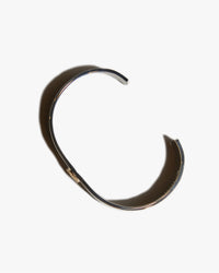 First Arrows BR-009 Silver 8mm Flat Hammered Plain Bangle w/ K18 - Medium