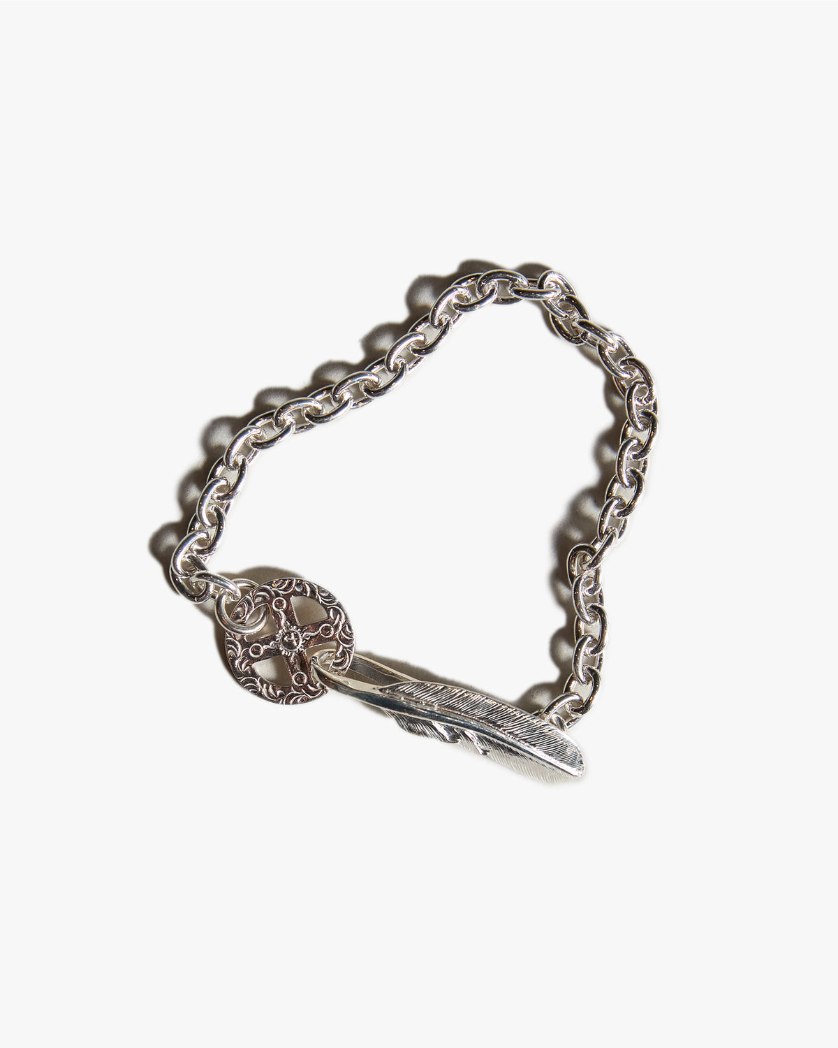 First Arrows BR-305 Feather Hook w/ Medicine Wheel Chain Bracelet - Small | First Arrows Jewellery | JEANSTORE