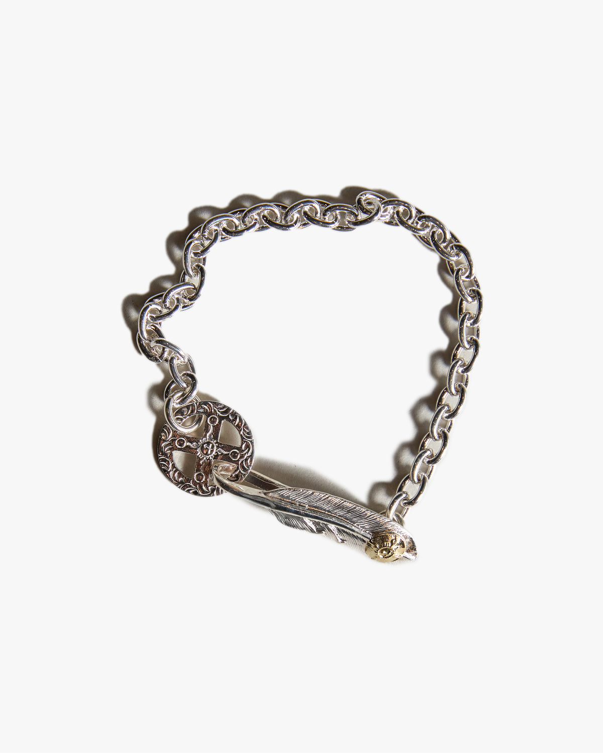 First Arrows BR-306 K18 Feather Hook w/ Medicine Wheel Chain Bracelet - Small | First Arrows Miscellaneous | JEANSTORE