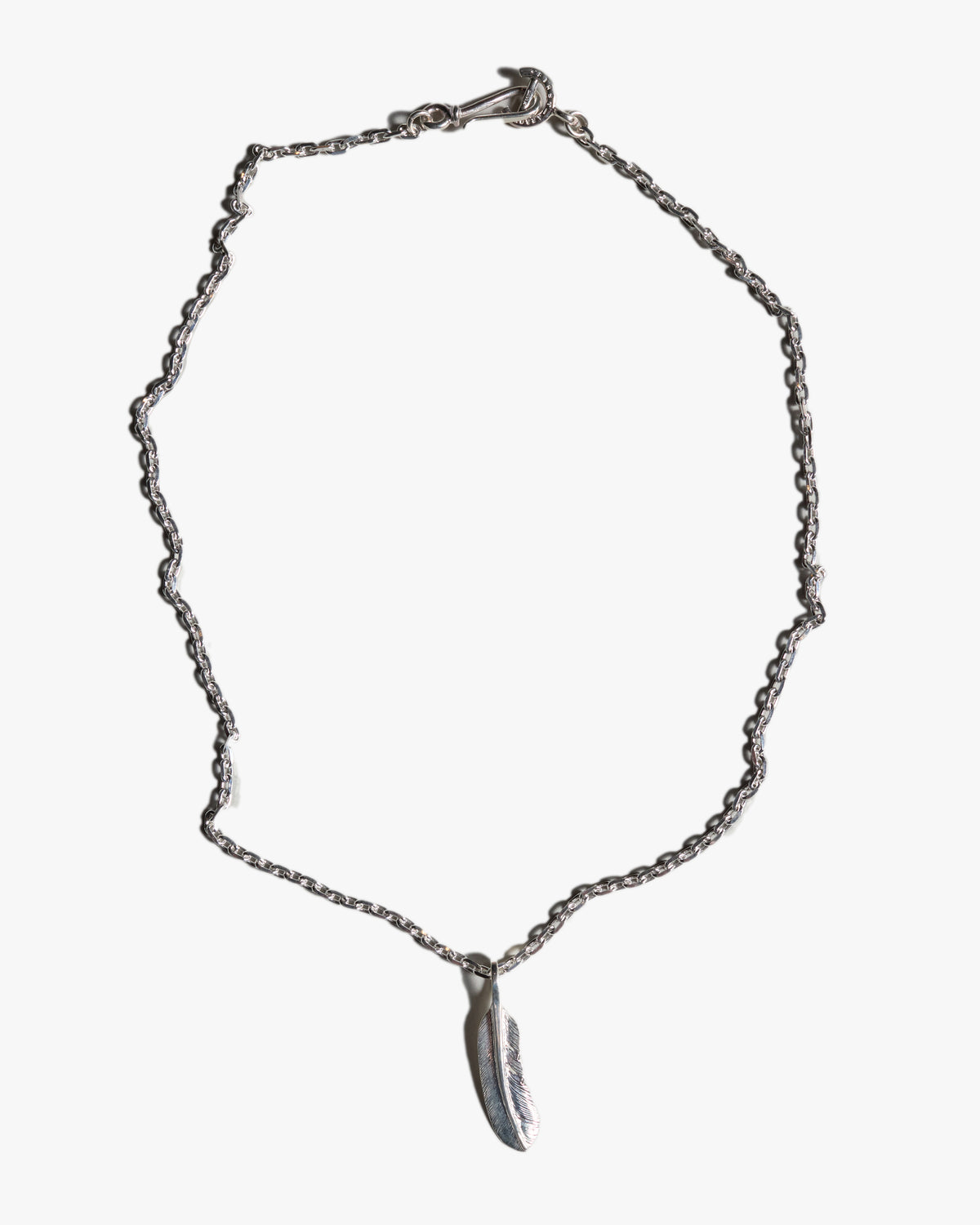 First Arrows O-063 Small Silver Chain & P-004R Small Silver Feather Pendant - 55cm