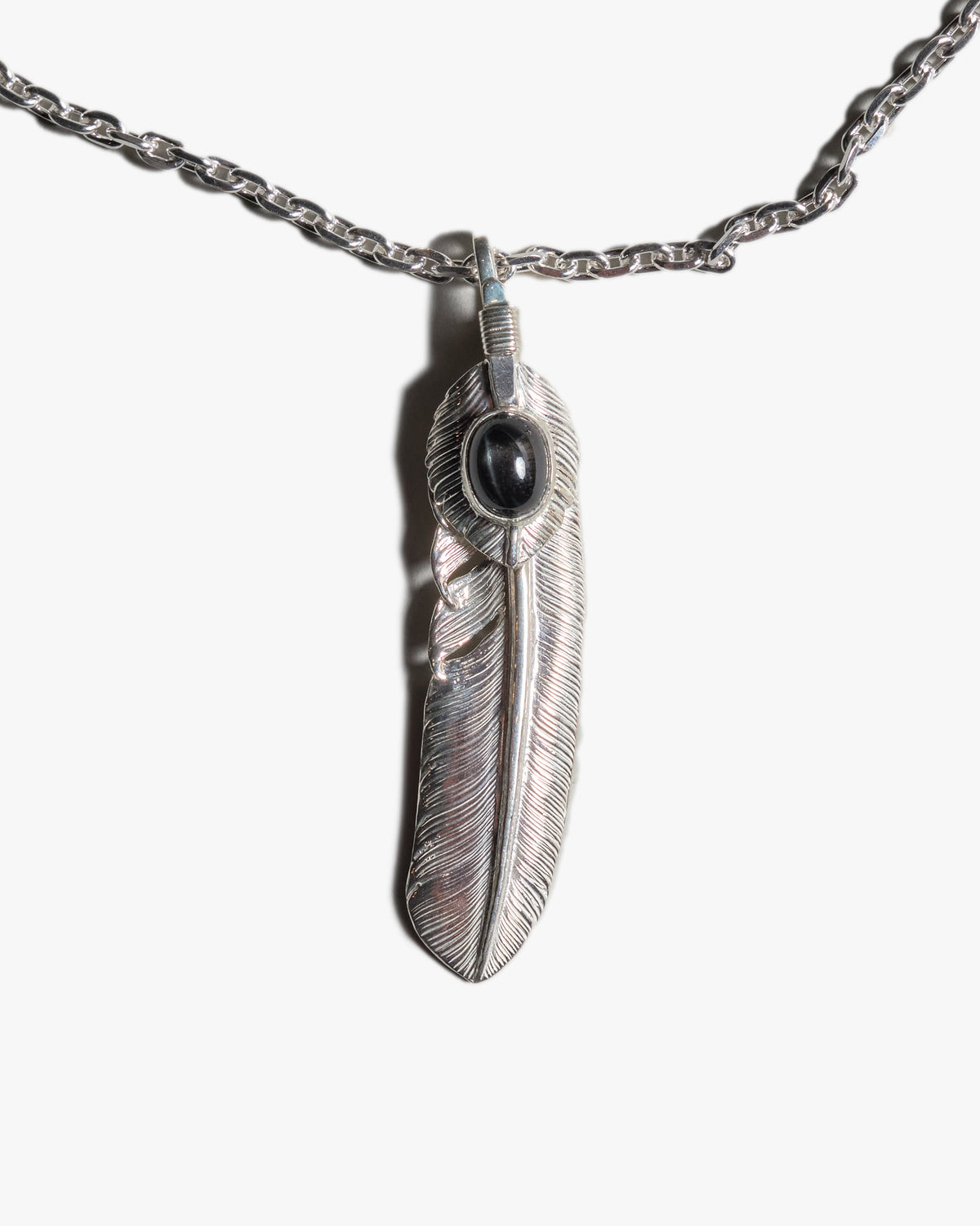 First Arrows O-063+P-077C Small Silver Chain w/ K18 Medicine Wheel & P-359L Large Silver Black Star Heart Feather Pendant - 60cm
