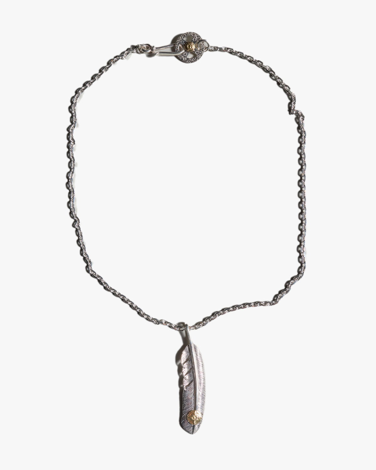 First Arrows O-063+P-077 Small Silver Chain w/ K18 Medicine Wheel & P-002L Large K18 Silver Feather Pendant - 55cm