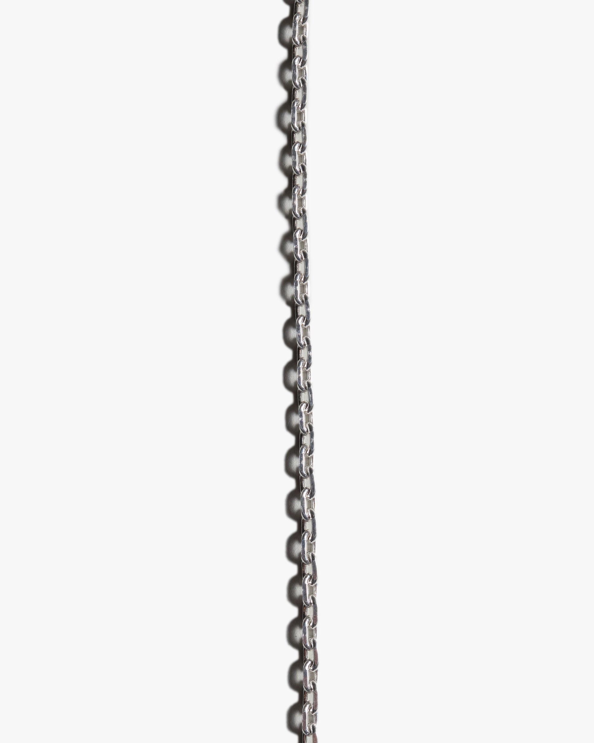 First Arrows O-063+P-234 Small Silver Chain w/ Medicine Wheel & P-520R