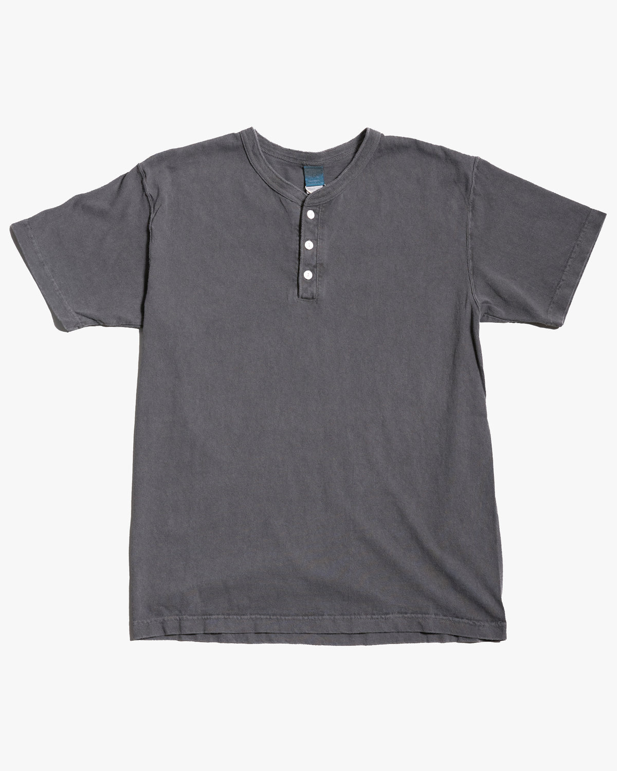 Good On S/S Henley Tee - Pigment Dyed Black | Good On T Shirts | JEANSTORE