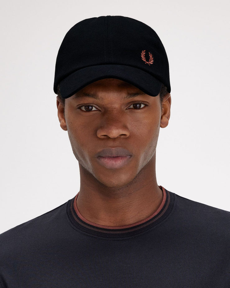 Fred Perry Classic Pique Cap - Black / Whisky Brown