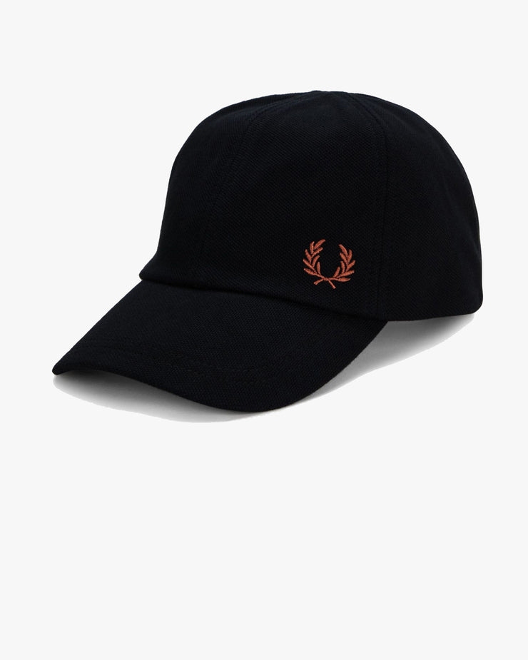 Fred Perry Classic Pique Cap - Black / Whisky Brown