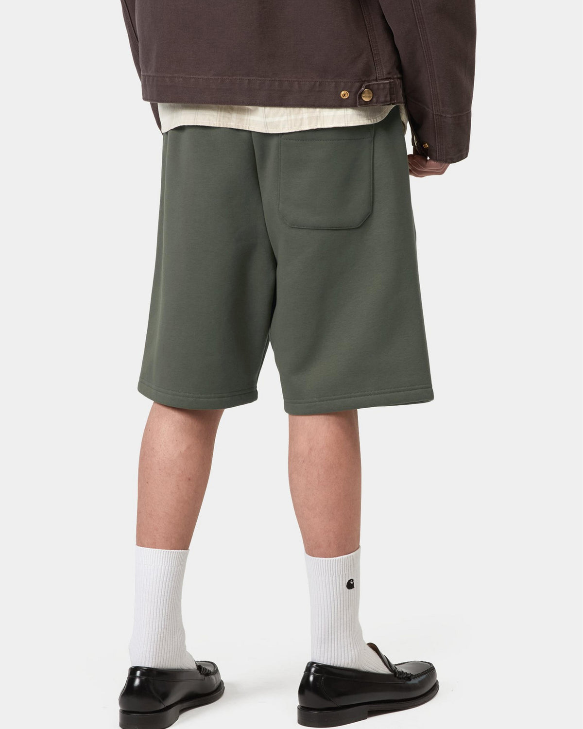 Carhartt WIP Chase Sweat Shorts - Leaf / Gold | Carhartt WIP Shorts | JEANSTORE