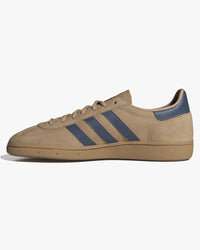 Adidas Handball Spezial - Warm Sandstone / Preloved Ink / Gold Metallic | Adidas Originals Trainers | JEANSTORE