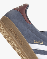 adidas gazelle indoor trainers gum sole and heel detail at an angle