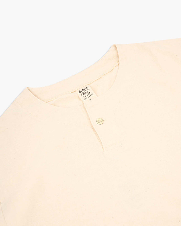 Jackman Henley Neck Tee - Kinari