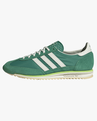 adidas womens sl72 og trainers green with white stripes and gum sole side view / white background