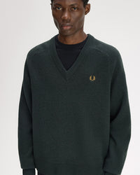 Fred Perry Saddle Sleeve V Neck Sweater - Night Green