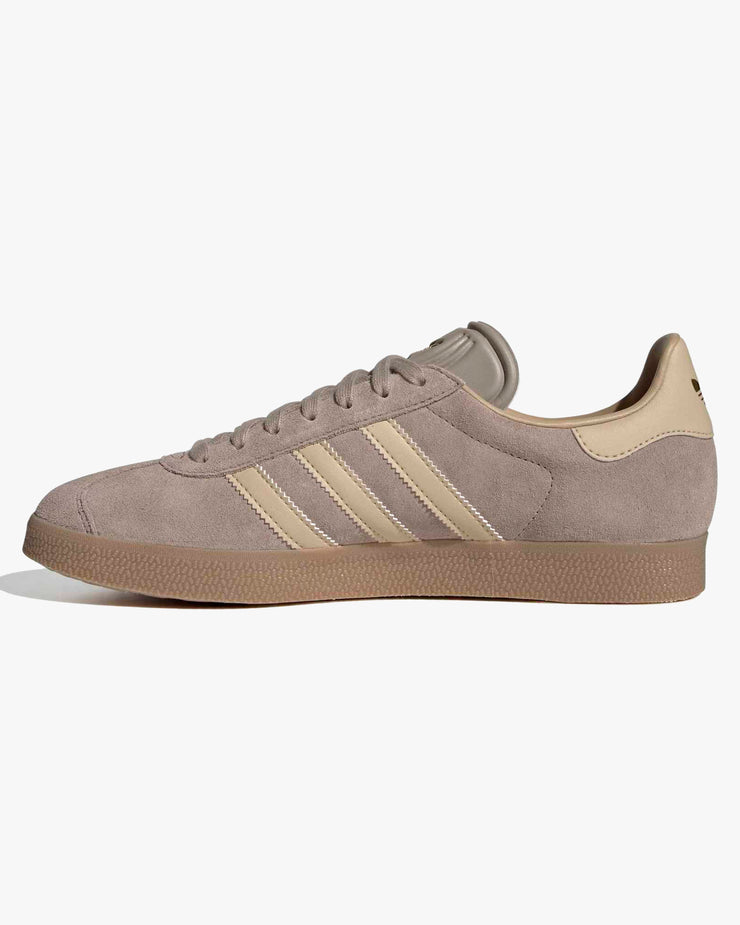 Adidas Gazelle - Chalky Brown / Magic Beige / Gum | Adidas Originals Trainers | JEANSTORE