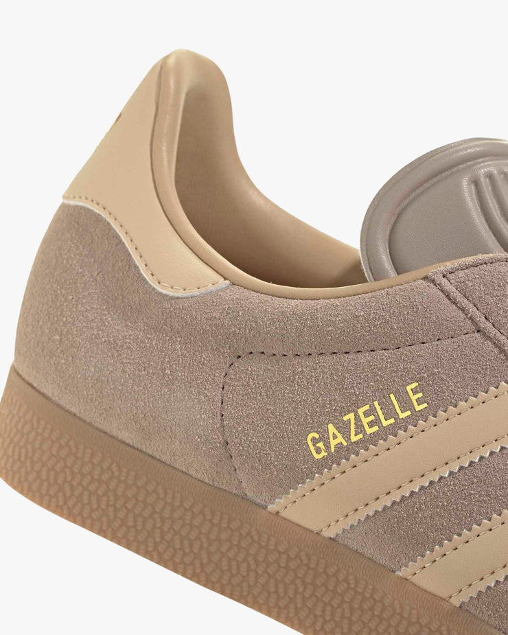 Adidas Gazelle Trainers - Chalky Brown / Magic Beige / Gum Adidas Gazelle Trainers - Chalky Brown / Magic Beige / Gum