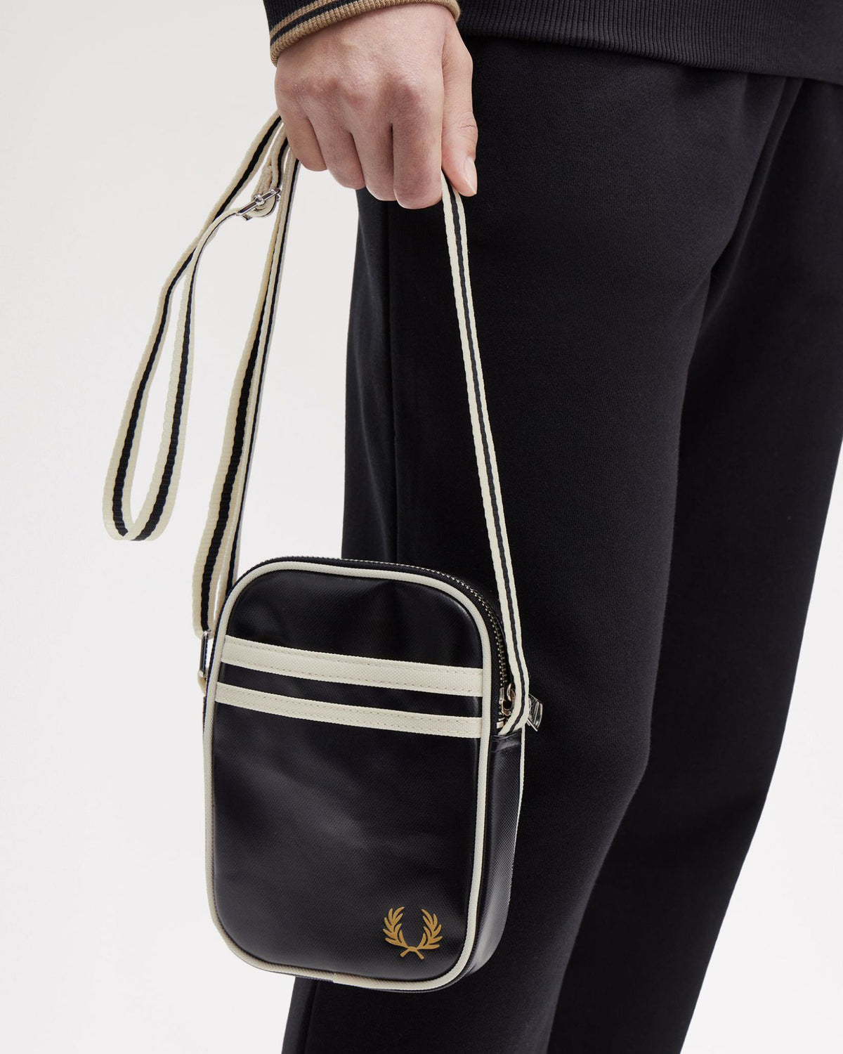 Fred Perry Classic Small Side Bag - Black / Ecru | Fred Perry Bags | JEANSTORE