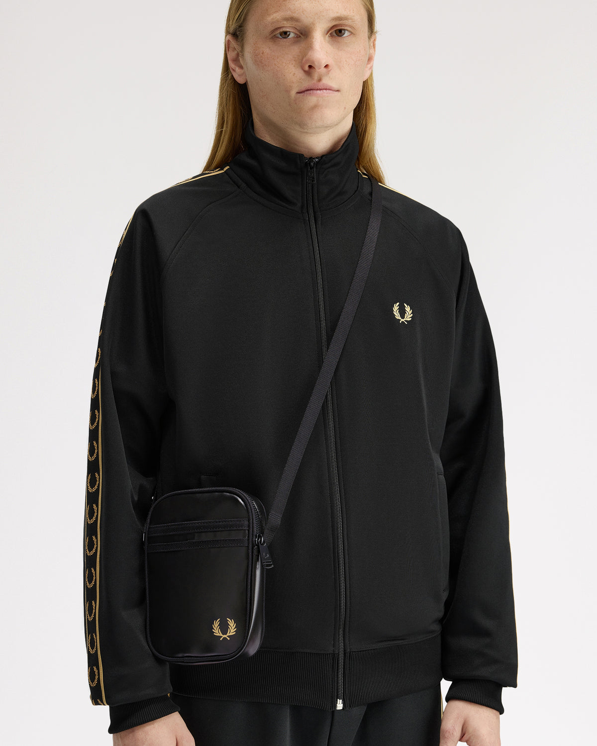 Fred Perry Tonal Classic Small Side Bag - Black / Gold
