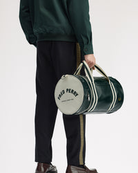 Fred Perry Classic Barrel Bag - Grassroots / Ecru | Fred Perry Bags | JEANSTORE