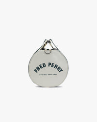 Fred Perry Classic Barrel Bag - Grassroots / Ecru | Fred Perry Bags | JEANSTORE