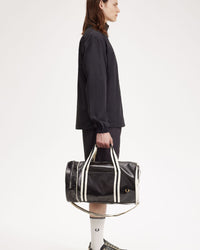 Fred Perry Classic Barrel Bag - Black / Ecru | Fred Perry Bags | JEANSTORE