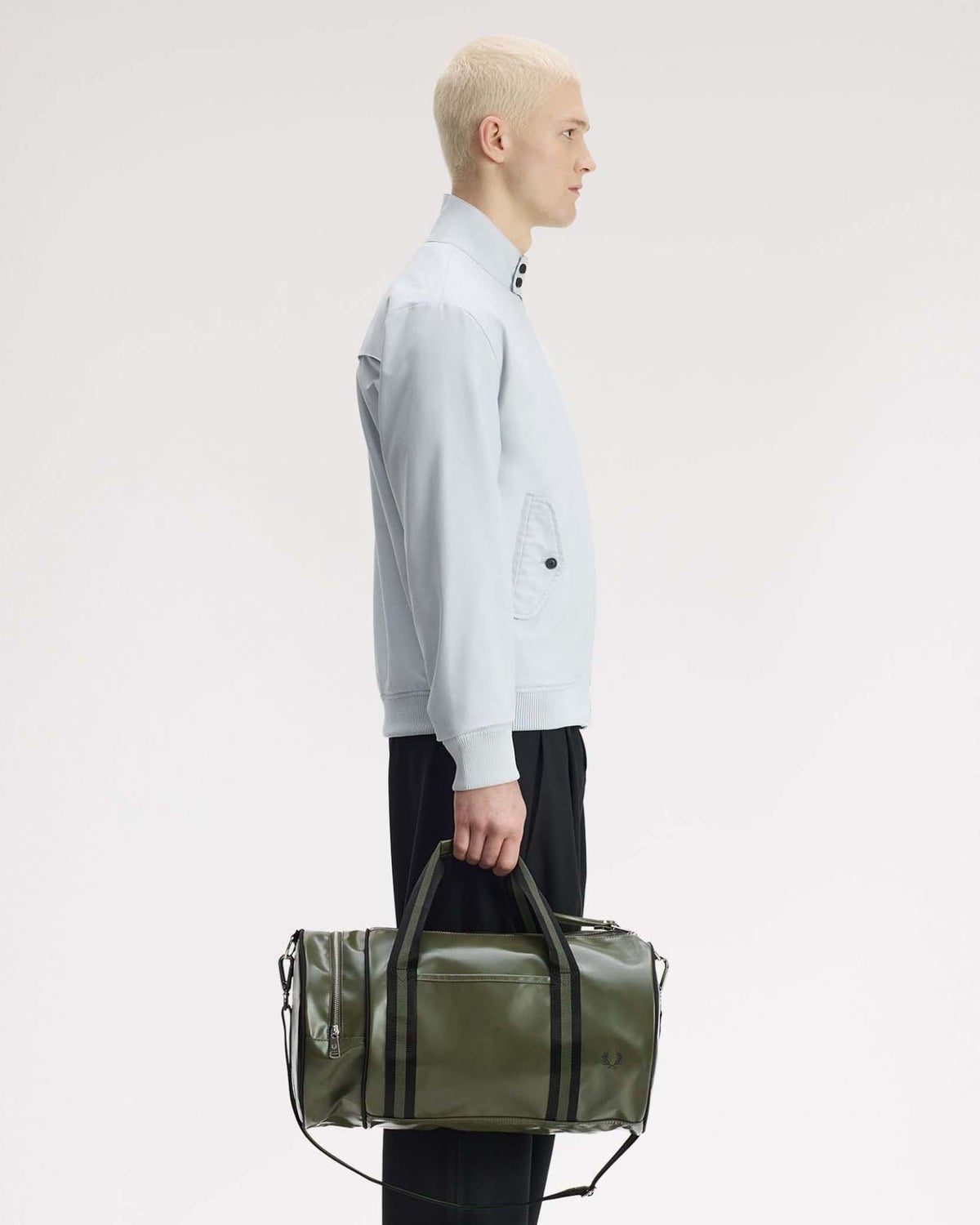 Fred Perry Classic Barrel Bag - Laurel Wreath Green / Black