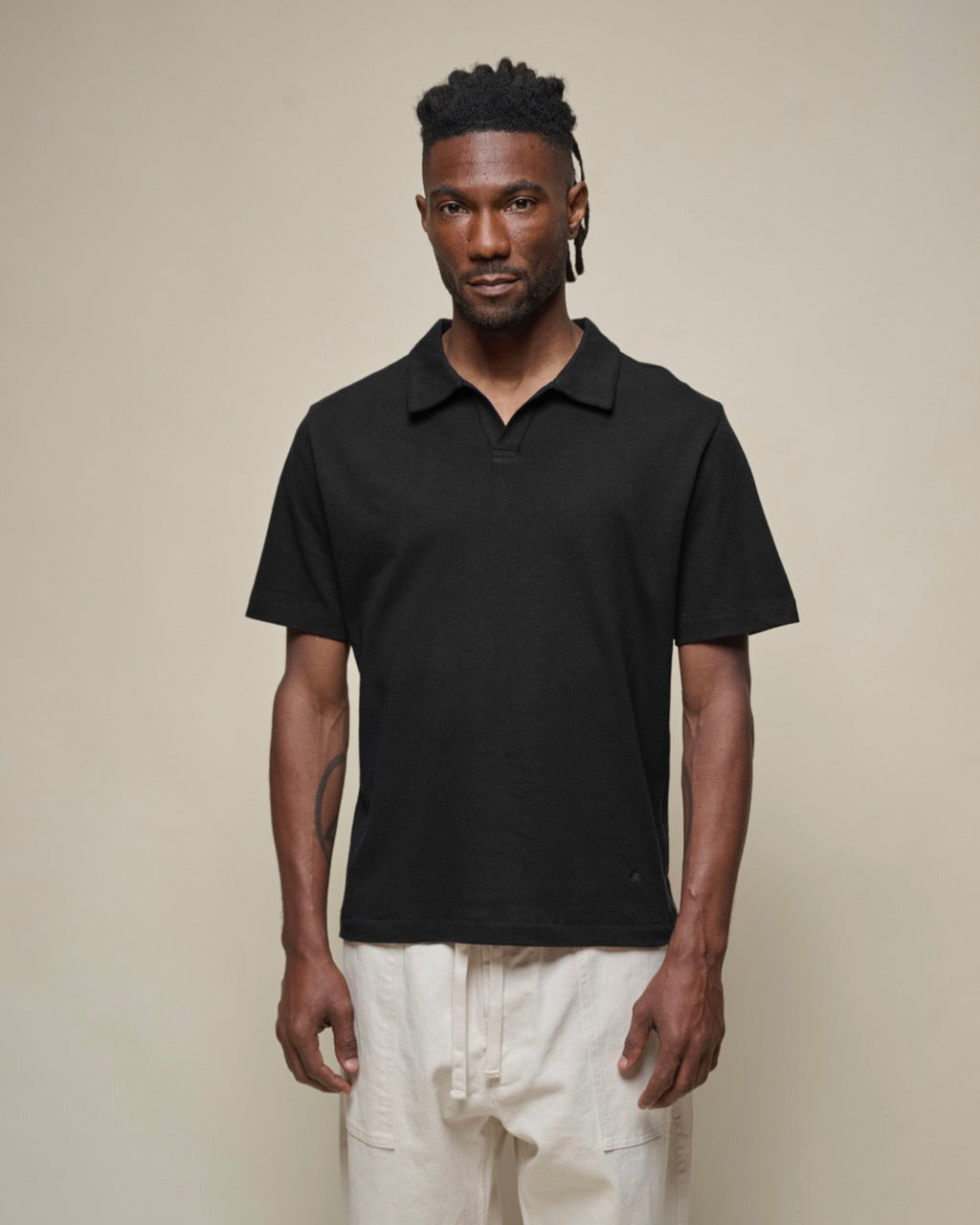 Merz b. Schwanen LINEN02 Relaxed Linen-Cotton Polo Shirt - Deep Black | Merz b. Schwanen Polo Shirts | JEANSTORE