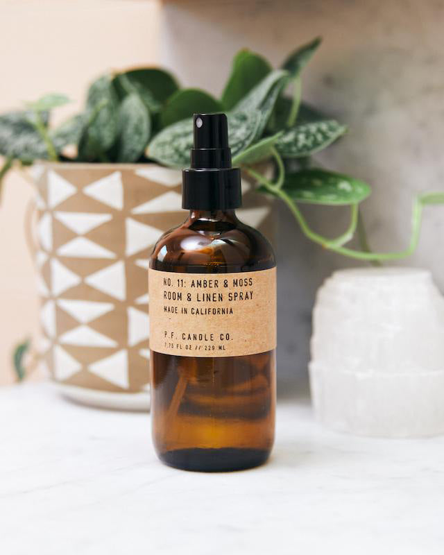 P.F. Candle Co. Room & Linen Spray Large - Amber & Moss | P.F. Candle Co. Miscellaneous | JEANSTORE