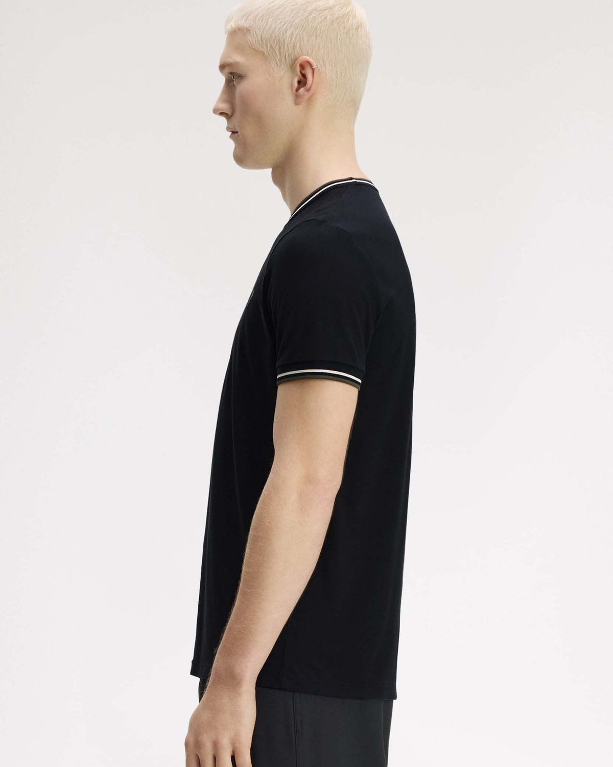 Fred Perry Twin Tipped T Shirt - Black / Ecru / Laurel Wreath Green