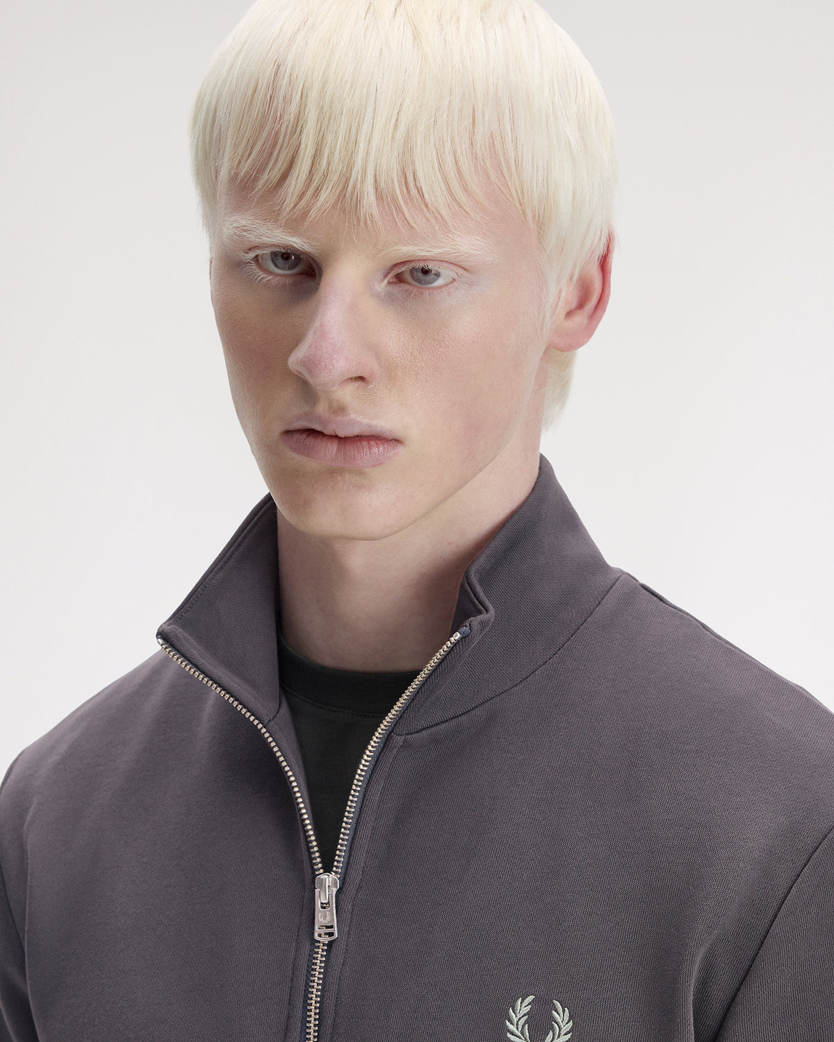 Fred Perry Half Zip Sweatshirt - Anchor Grey / Ecru / Seagrass