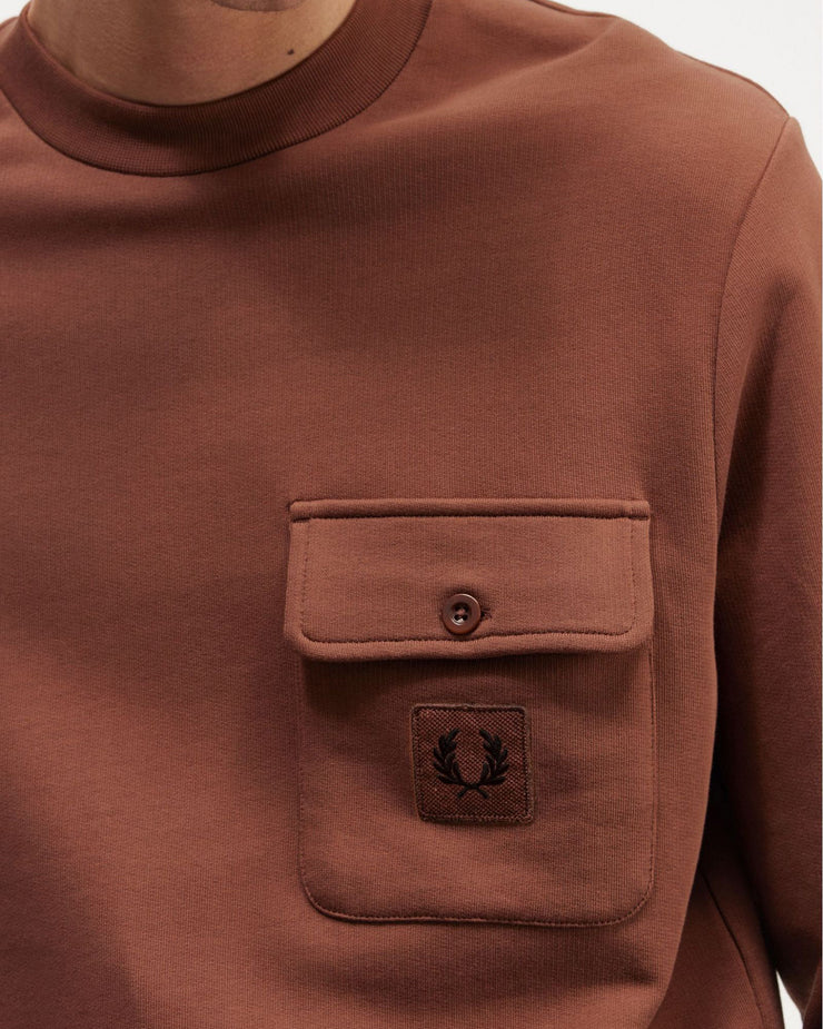 Fred Perry Badge Detail Crew Neck Sweatshirt - Whisky Brown