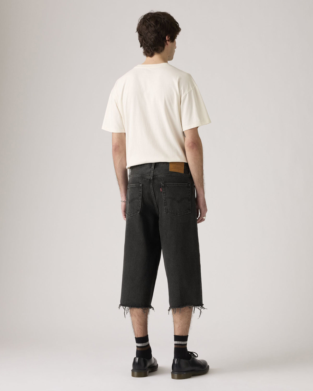 Levi's® 478 Baggy Capri Shorts - Just Business | Levi's® Shorts | JEANSTORE