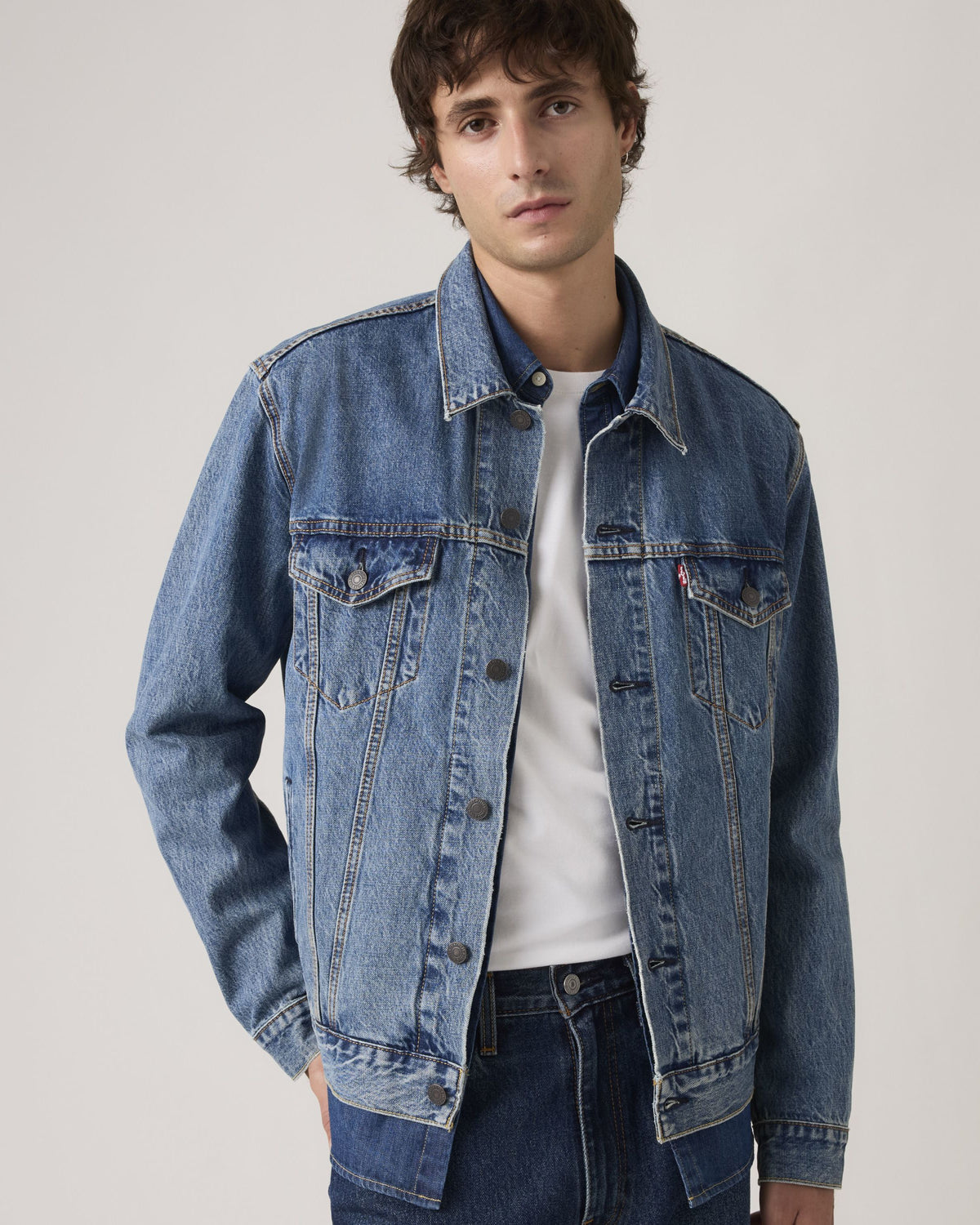 Levi's® Trucker Denim Jacket - Washed Away | Levi's® Jackets & Coats | JEANSTORE