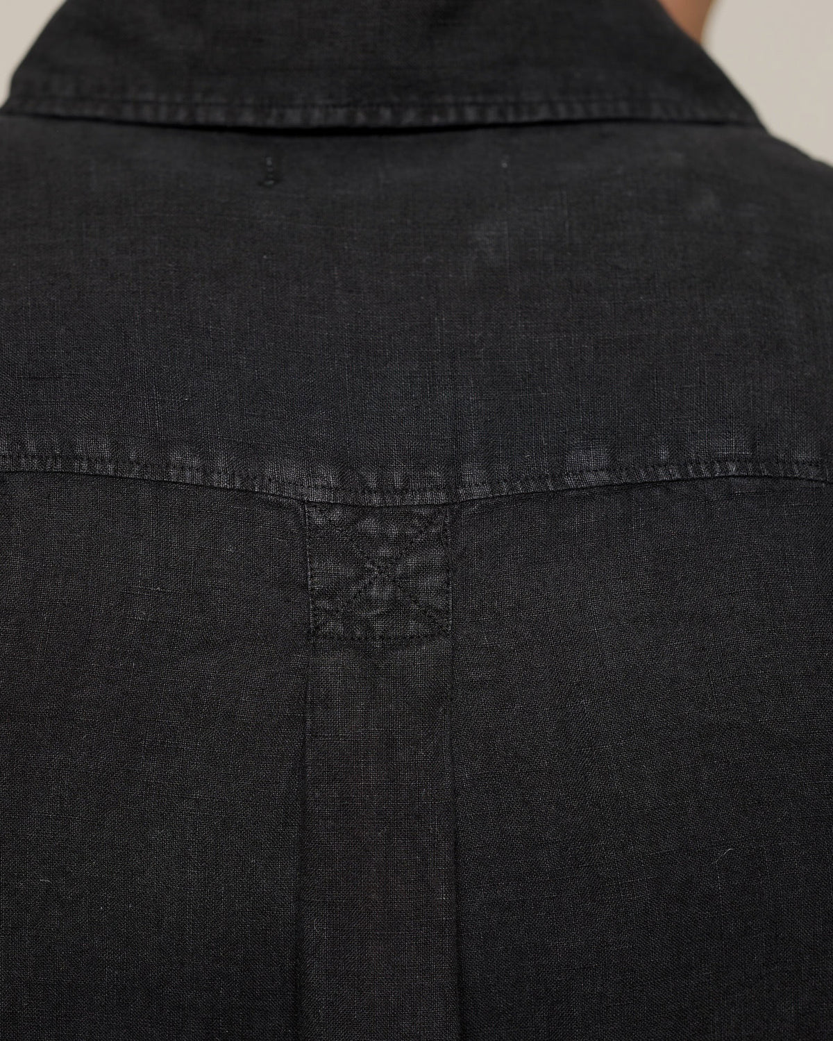 Merz b. Schwanen SHIRT20LI Relaxed Fit Linen Shirt - Deep Black