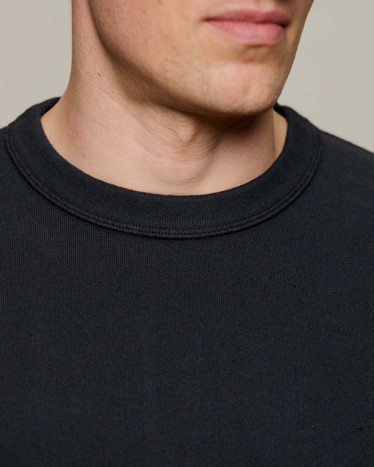 Merz b. Schwanen TEE03 7.4oz Authentic Jersey Relaxed Tee - Deep Black | Merz b. Schwanen T Shirts | Jeanstore
