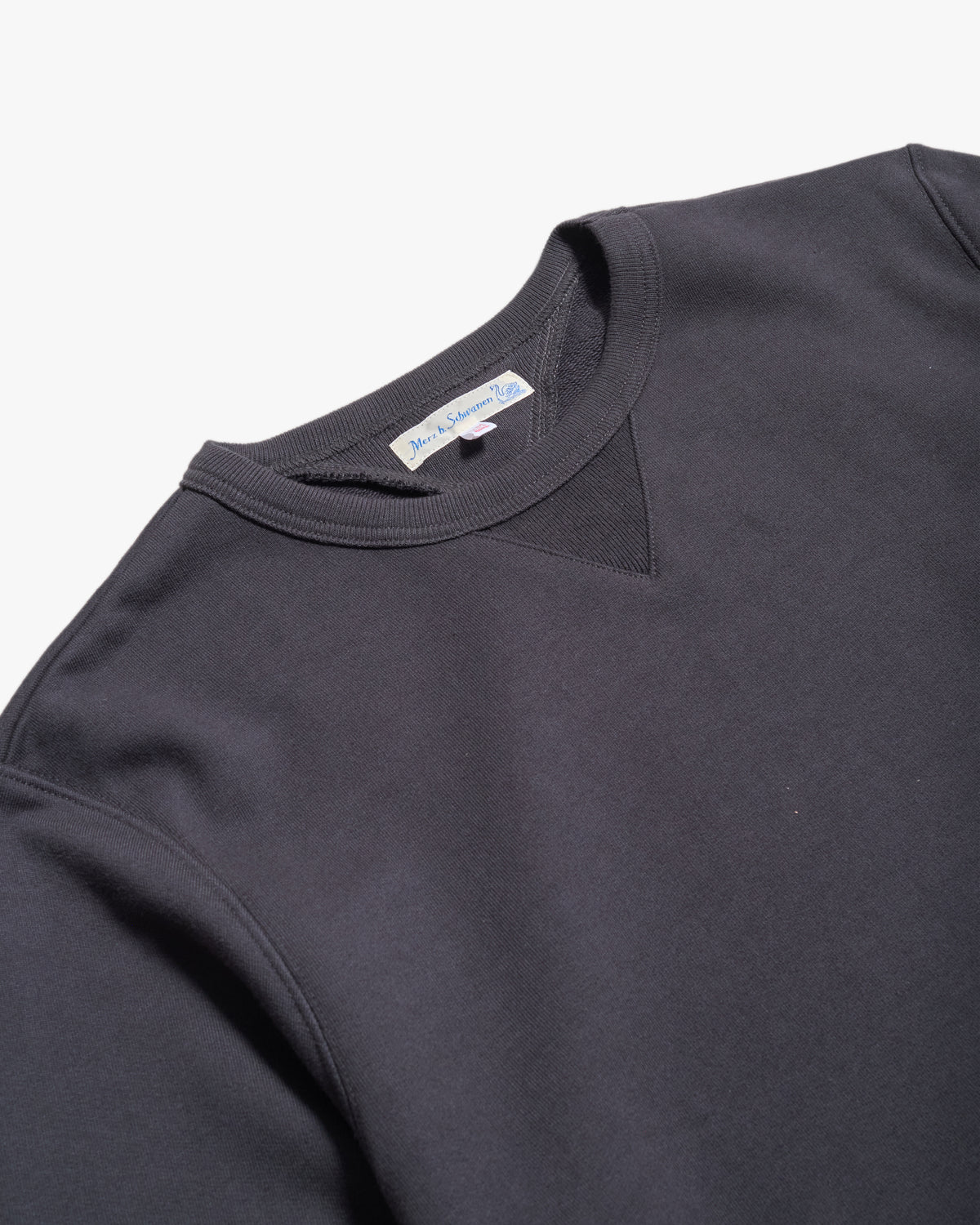 Merz b. Schwanen 3M46 10oz Vintage Loopback Fleece Sweatshirt - Charcoal | Merz b. Schwanen Sweaters & Knitwear | JEANSTORE