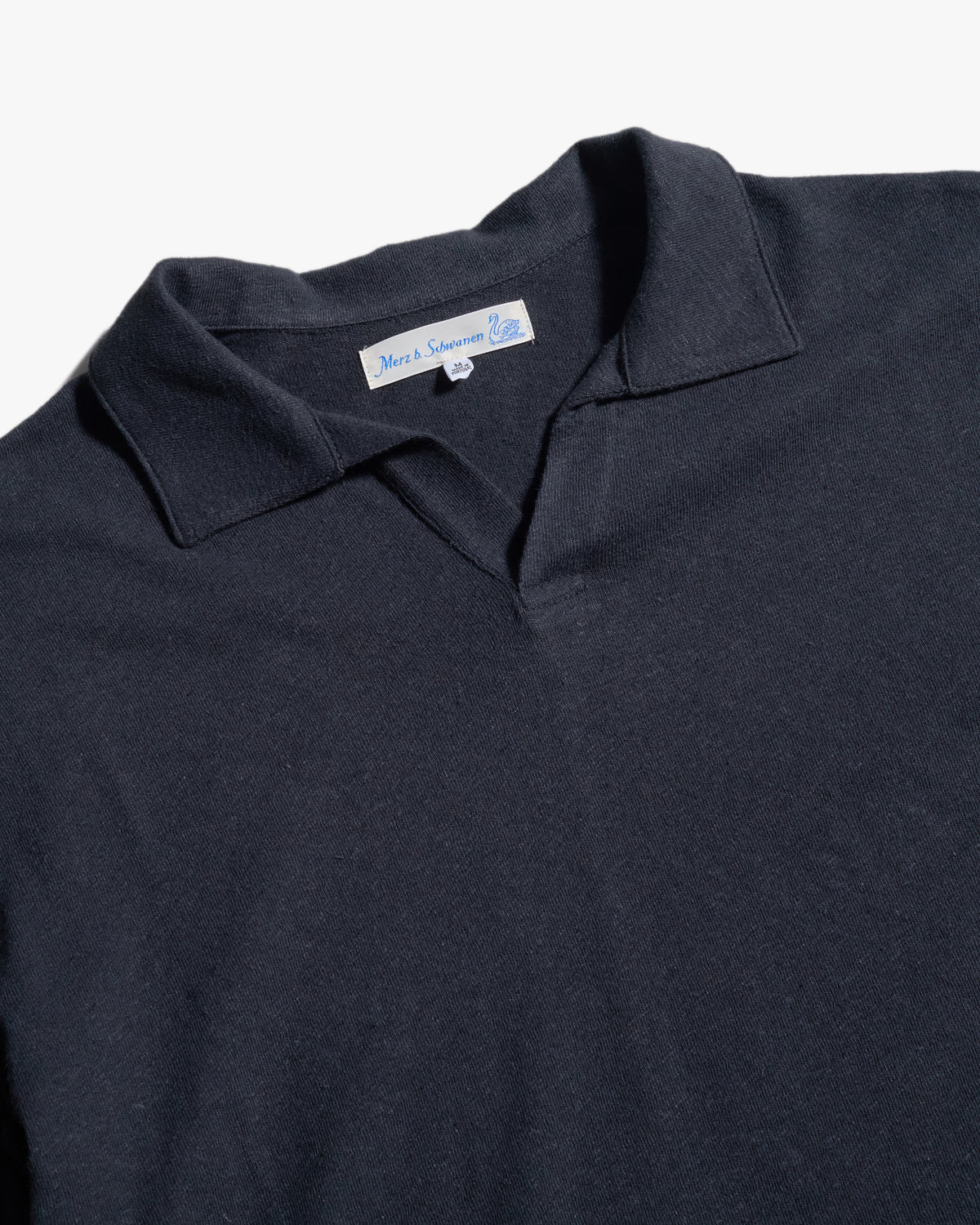 Merz b. Schwanen LINEN02 Relaxed Linen-Cotton Polo Shirt - Deep Black | Merz b. Schwanen Polo Shirts | JEANSTORE