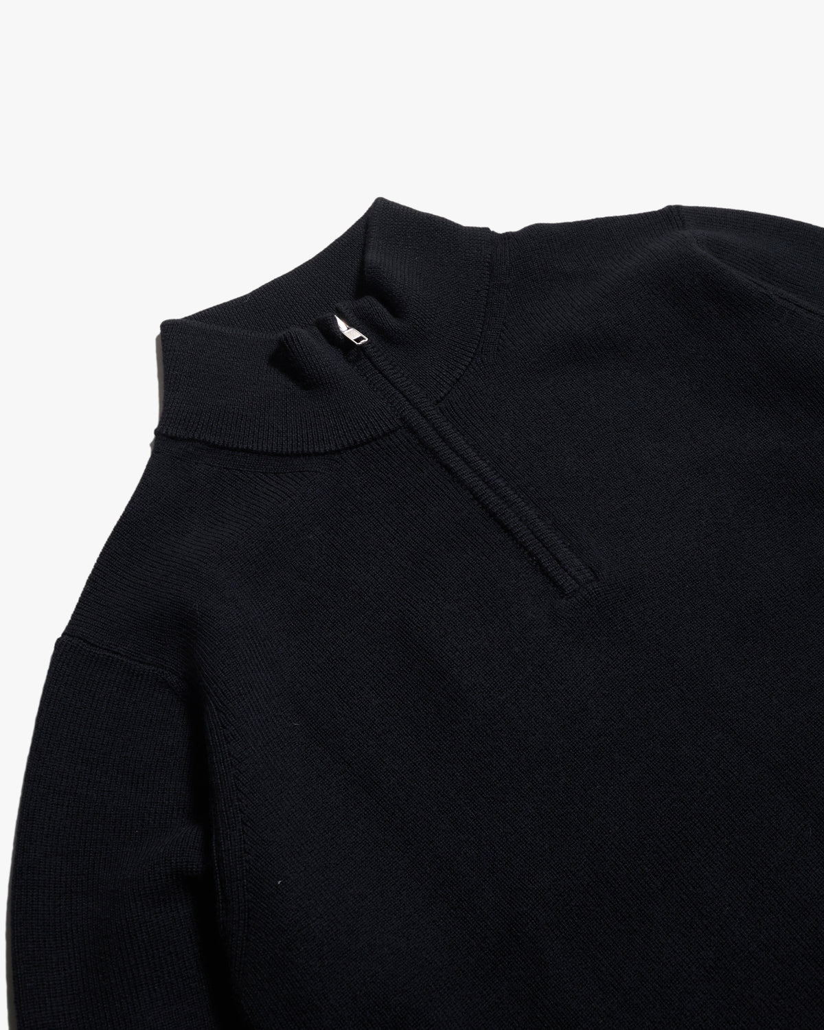 Merz b. Schwanen Good Basics MWZP04 Merino Wool Half Zip Pullover - Deep Black